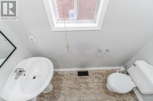 3398 Angel Pass Drive, Mississauga, ON - Indoor Photo Showing Bathroom