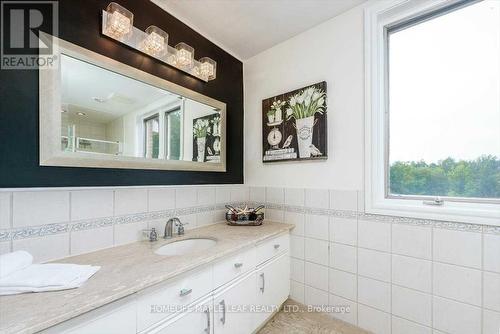 1128 The Grange Side Road, Caledon, ON - Indoor Photo Showing Bathroom