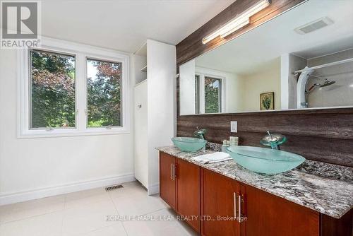 1128 The Grange Side Road, Caledon, ON - Indoor Photo Showing Bathroom