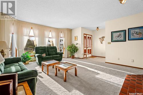 62 Calypso Drive, Moose Jaw, SK - Indoor Photo Showing Living Room