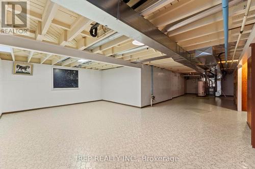 4033 Howard Avenue, Windsor, ON - Indoor Photo Showing Basement