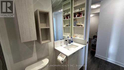 2510 - 195 Redpath Avenue, Toronto, ON - Indoor Photo Showing Bathroom