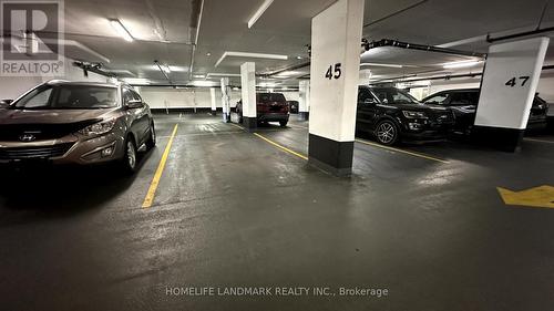 2510 - 195 Redpath Avenue, Toronto, ON - Indoor Photo Showing Garage