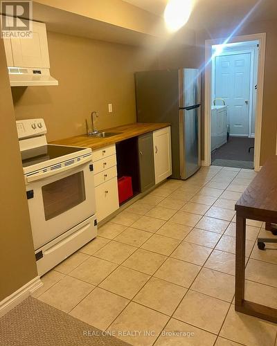 24 Southbrook Crescent, Markham, ON - Indoor Photo Showing Kitchen