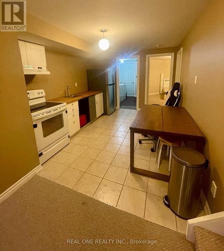 24 Southbrook Crescent, Markham, ON - Indoor Photo Showing Kitchen