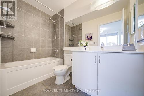 103 - 1060 Sheppard Avenue W, Toronto, ON - Indoor Photo Showing Bathroom