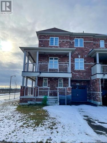 104 Deer Ridge Trail, Caledon, ON - Outdoor With Balcony