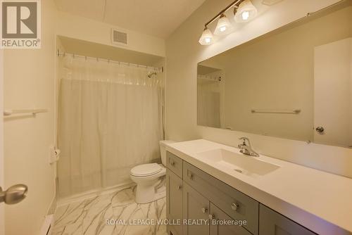 206 - 10 Cooper Street, Cambridge, ON - Indoor Photo Showing Bathroom