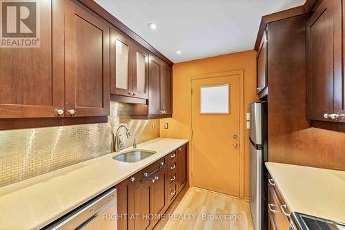 81 Pixley Private, Ottawa, ON - Indoor Photo Showing Kitchen