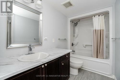 111 - 1491 Maple Avenue, Milton, ON - Indoor Photo Showing Bathroom