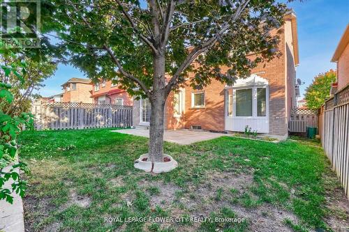 11 Burnhope(Upper Level) Drive, Brampton, ON - Outdoor