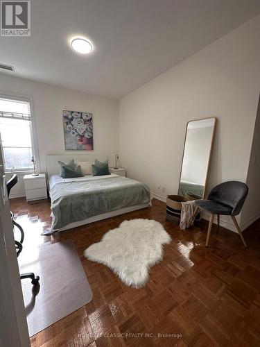 9519 Keele Street, Vaughan, ON - Indoor Photo Showing Bedroom