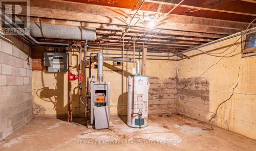 325 West Street, West Lincoln, ON - Indoor Photo Showing Basement