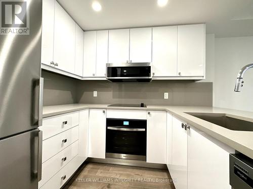 1009 - 180 George Street, Ottawa, ON - Indoor Photo Showing Kitchen