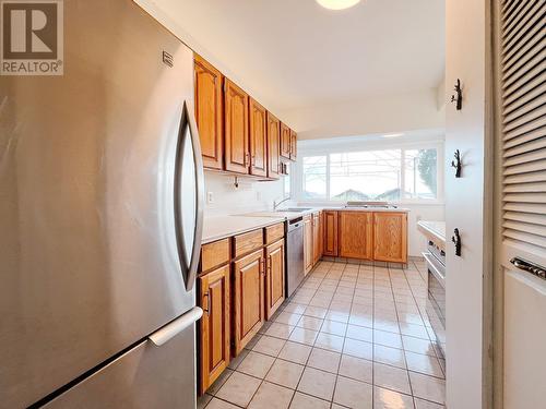 2354 Haywood Street, West Vancouver, BC - Indoor Photo Showing Kitchen