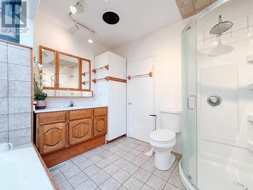 2354 Haywood Street, West Vancouver, BC - Indoor Photo Showing Bathroom