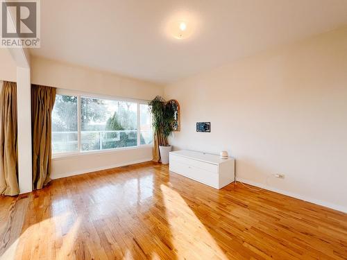 2354 Haywood Street, West Vancouver, BC - Indoor Photo Showing Other Room