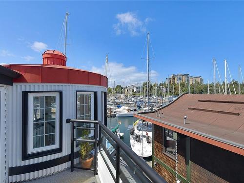 27-453 Head St, Esquimalt, BC 