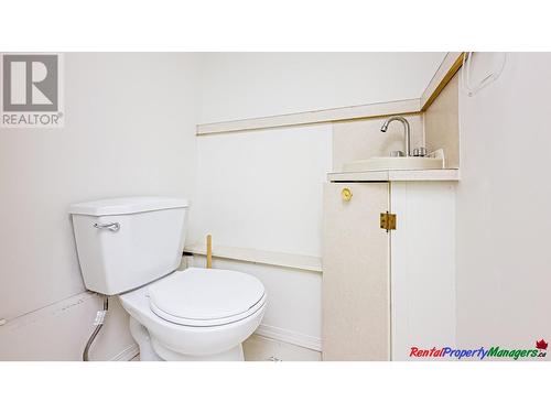 7326 Elk Valley Place, Vancouver, BC - Indoor Photo Showing Bathroom