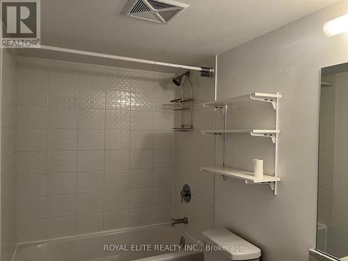 547 - 68 Abell Street, Toronto, ON - Indoor Photo Showing Bathroom