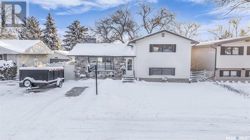 19 Matheson Crescent, Regina, SK - Outdoor With Facade