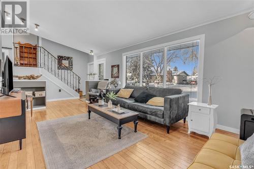 19 Matheson Crescent, Regina, SK - Indoor Photo Showing Living Room