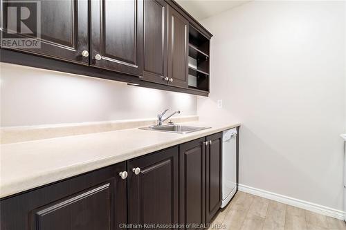 225 Campus Parkway Unit# 202, Chatham, ON - Indoor Photo Showing Kitchen