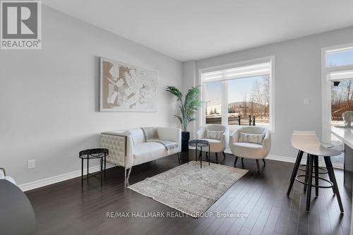 406 Allee Premiere Lane, Clarence-Rockland, ON - Indoor Photo Showing Living Room