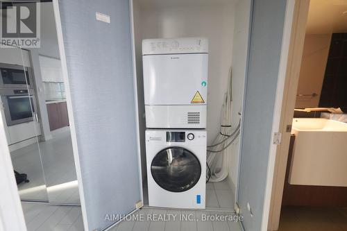 2009 - 151 Dan Lecki Way, Toronto, ON - Indoor Photo Showing Laundry Room