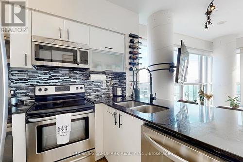 2805 - 150 East Liberty Street, Toronto, ON - Indoor Photo Showing Kitchen With Double Sink With Upgraded Kitchen