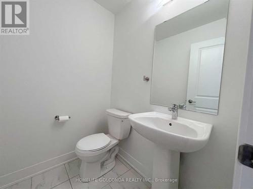 11 Elkington Crescent, Whitby, ON - Indoor Photo Showing Bathroom