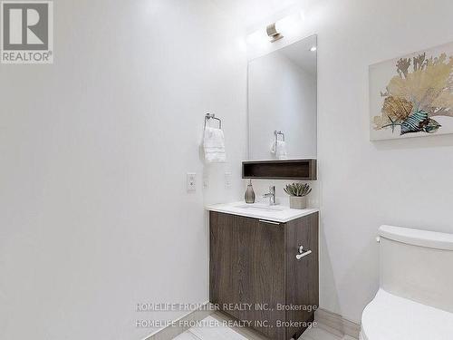 1001 - 950 Portage Parkway, Vaughan, ON - Indoor Photo Showing Bathroom