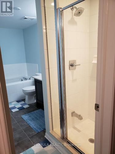 106 - 9589 Keele Street, Vaughan, ON - Indoor Photo Showing Bathroom