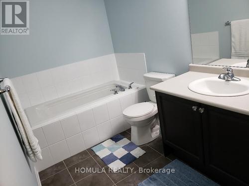 106 - 9589 Keele Street, Vaughan, ON - Indoor Photo Showing Bathroom