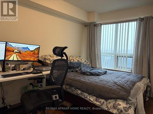 819 - 376 Highway 7 Street E, Richmond Hill, ON - Indoor Photo Showing Bedroom