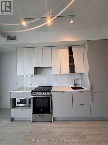 3007 - 3883 Quartz Road, Mississauga, ON - Indoor Photo Showing Kitchen