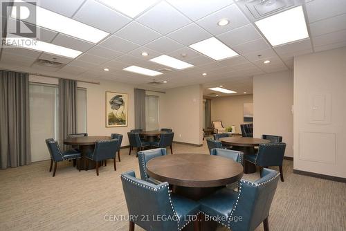 212 - 2486 Old Bronte Road, Oakville, ON - Indoor