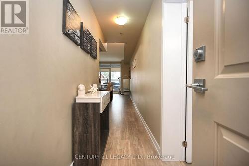 212 - 2486 Old Bronte Road, Oakville, ON - Indoor Photo Showing Other Room