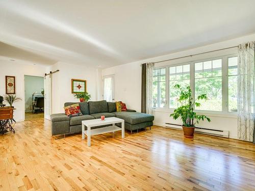 Living room - 1219 Rue Des Saules, Prévost, QC - Indoor Photo Showing Living Room