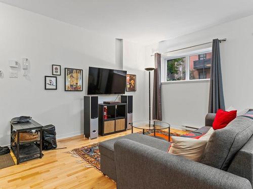 Living room - 1-614 Rue St-Philippe, Montréal (Le Sud-Ouest), QC - Indoor Photo Showing Living Room