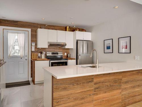 Kitchen - 4109 Rue De La Paroi, Sainte-Adèle, QC - Indoor Photo Showing Kitchen With Double Sink