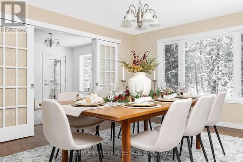 557 South Mary Lake Road, Huntsville, ON - Indoor Photo Showing Dining Room