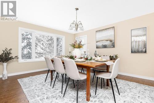 557 South Mary Lake Road, Huntsville, ON - Indoor Photo Showing Dining Room