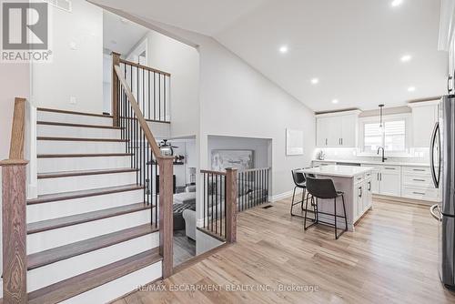 14 Gatestone Drive, Hamilton, ON - Indoor Photo Showing Other Room