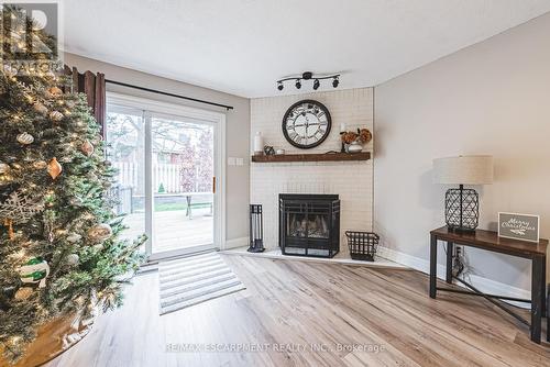 14 Gatestone Drive, Hamilton, ON - Indoor Photo Showing Living Room With Fireplace