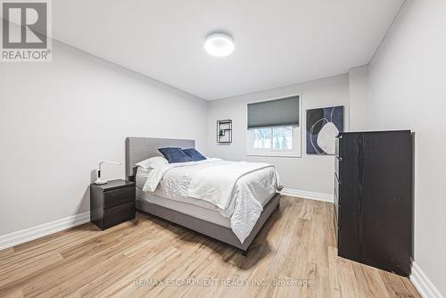 14 Gatestone Drive, Hamilton, ON - Indoor Photo Showing Bedroom