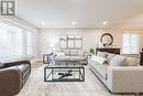 14 Gatestone Drive, Hamilton, ON  - Indoor Photo Showing Living Room 