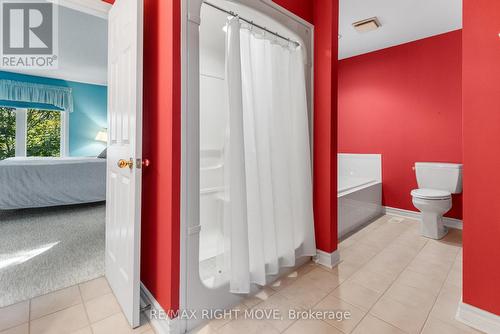 16 - 141 Welland Vale Road, St. Catharines, ON - Indoor Photo Showing Bathroom