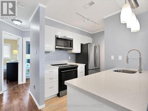 56A Stewart Maclaren Road, Halton Hills, ON - Indoor Photo Showing Kitchen