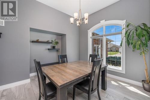 108 Paul Sloggett Court, Sarnia, ON - Indoor Photo Showing Dining Room